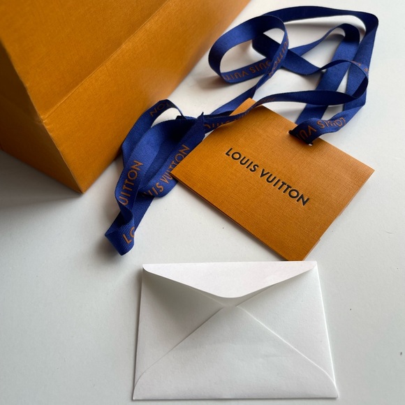 Louis Vuitton gift / shopping bag - Picture 6 of 9